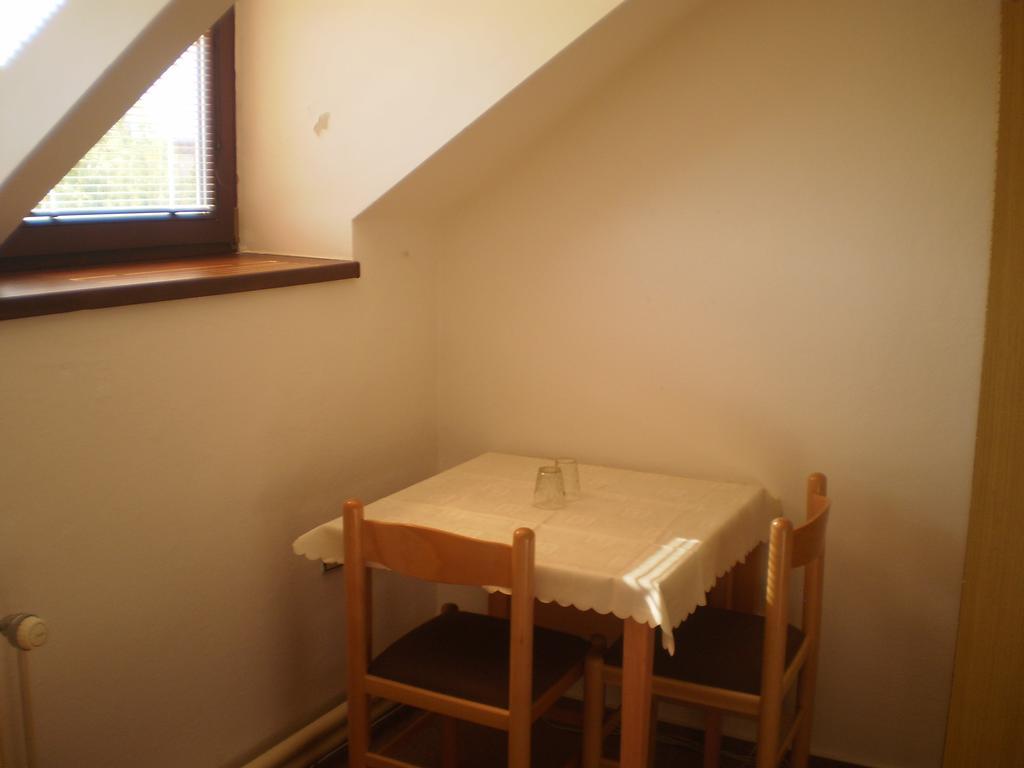 פיסק Hotel Pod Skalou חדר תמונה