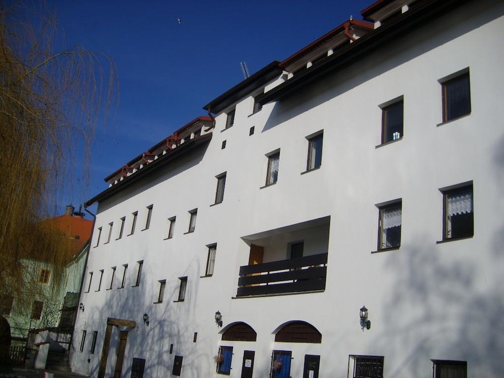 פיסק Hotel Pod Skalou מראה חיצוני תמונה